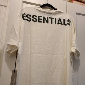 ESSENTIALS BY FEAR OF GOD TEE SHIRT